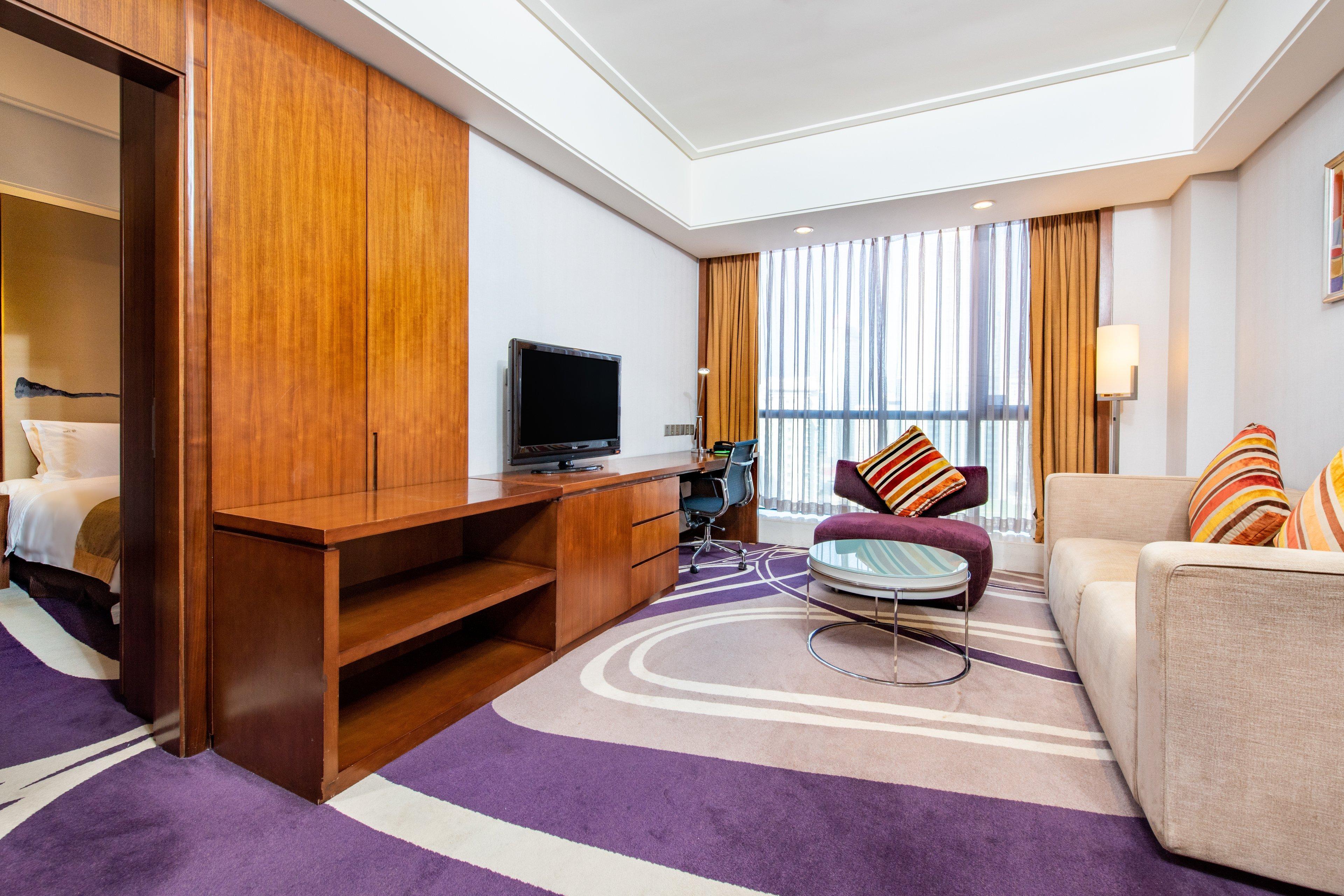 Holiday Inn Qingdao City Center By Ihg - May 4Th Square Bagian luar foto