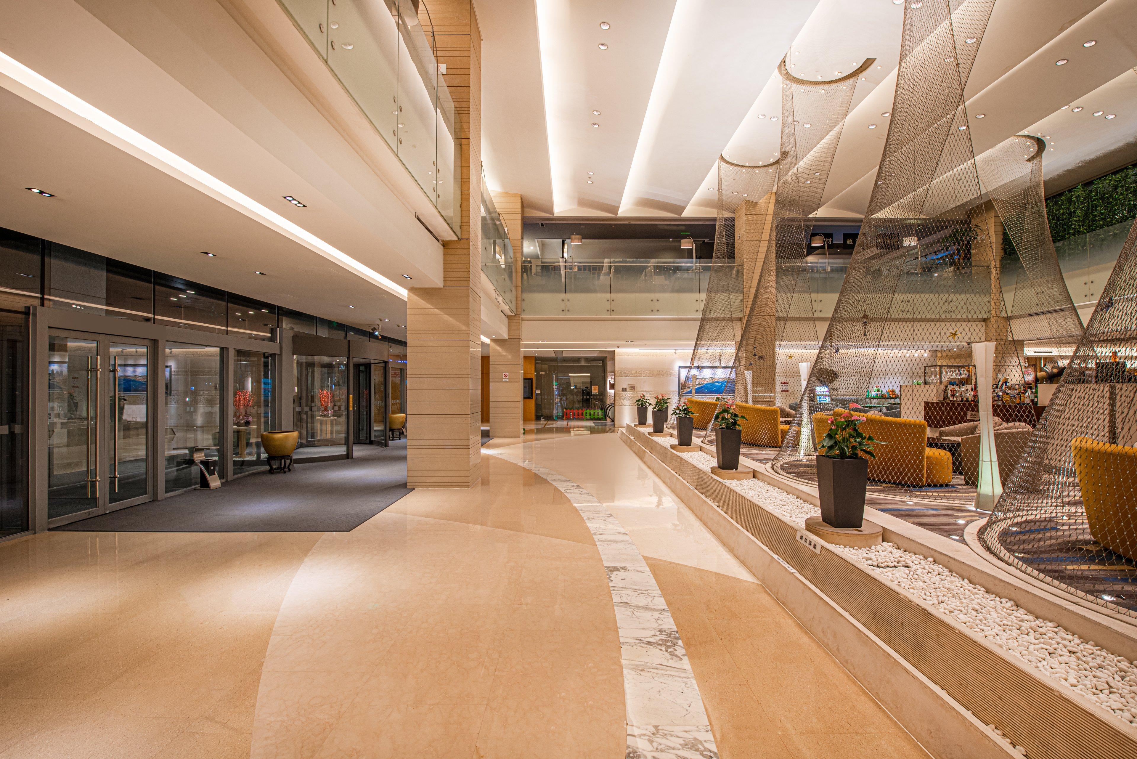 Holiday Inn Qingdao City Center By Ihg - May 4Th Square Bagian luar foto